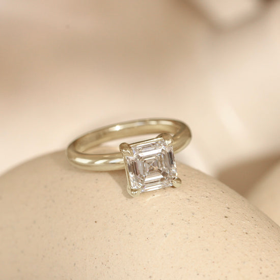 The Classic Ring / Lab Asscher Cut Diamond