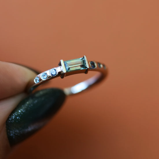 Ellipse Ring / Baguette Green Sapphire + Flush Blue Sapphires