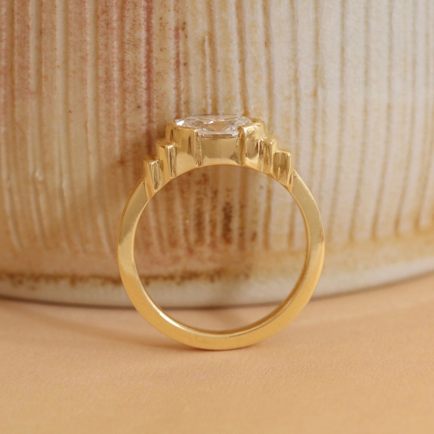 Step Ring / Lab Oval Diamond