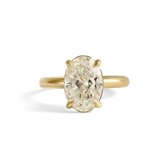 The Classic Ring / Lab Oval Diamond