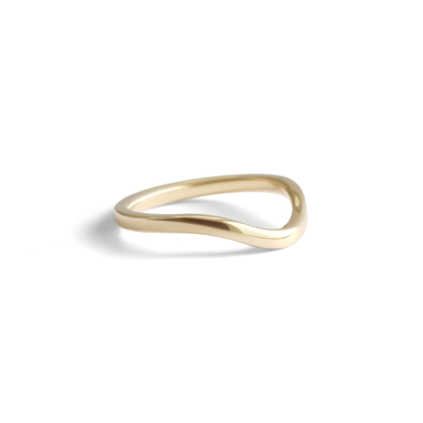 Side view of Side view of Curve Flat Band / Standard + 14k Yellow Gold