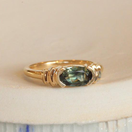 Step Ring / Blue Yellow Oval Sapphire