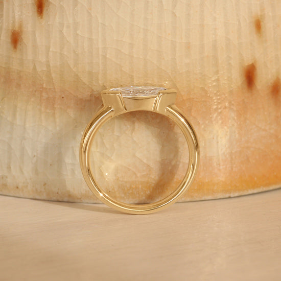 Ellipse Ring / Lab Marquise Diamond II