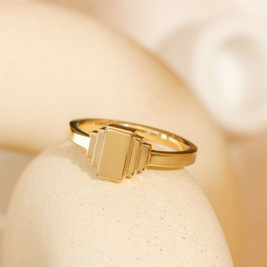 Step Signet Ring / Rectangle