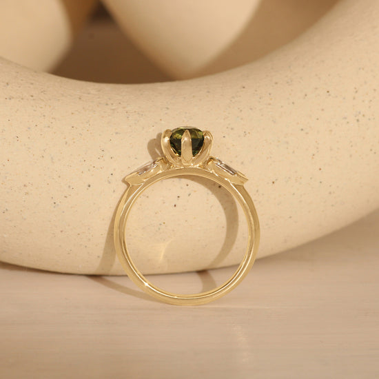 Bosc Ring / Green Yellow Round Sapphire + Pear Diamonds