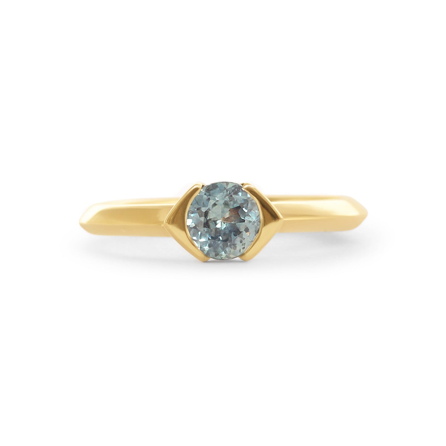 Horus Ring / Bicolor Sapphire by Goldpoint